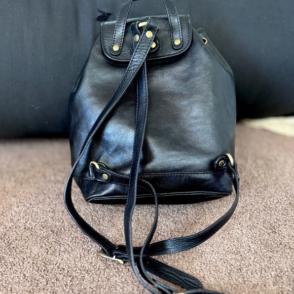 Backpack - Picture 1 of 2